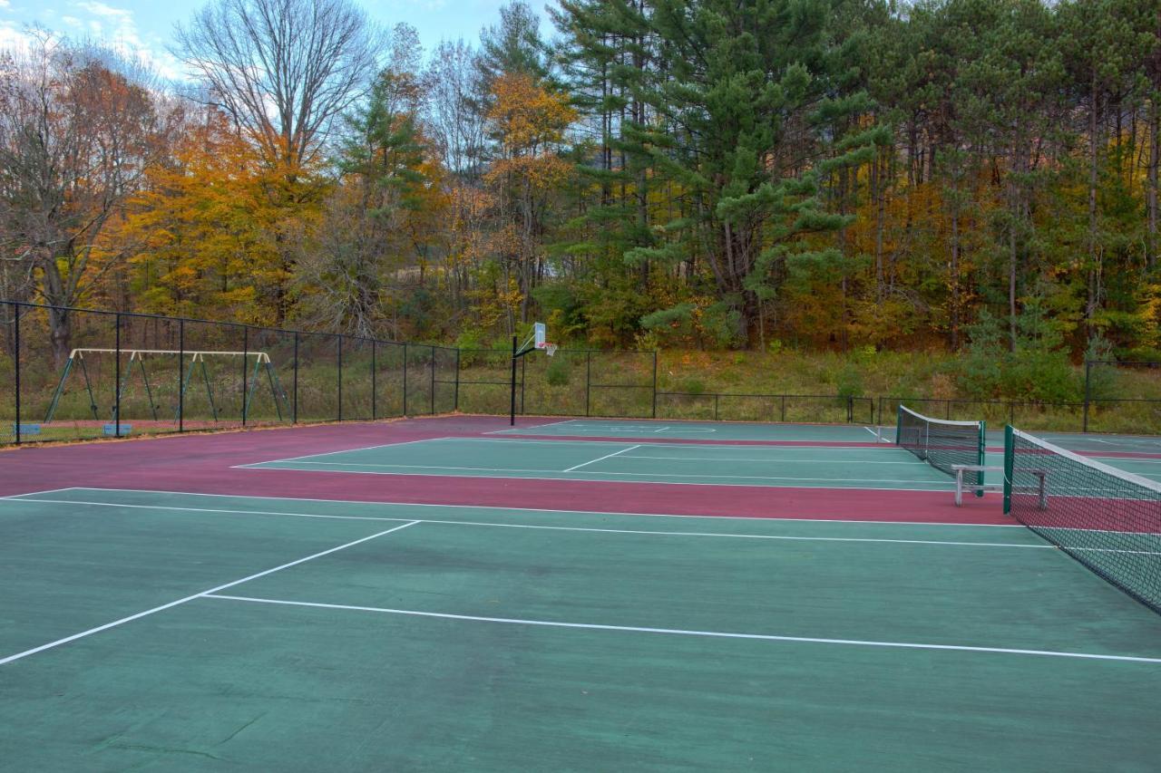 Holiday Inn Club Vacations Mount Ascutney Resort Brownsville Bagian luar foto