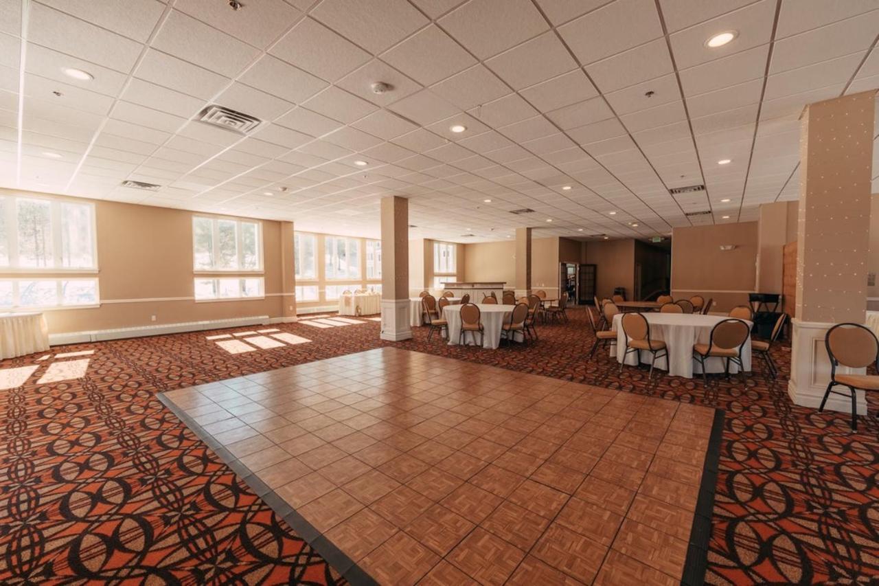 Holiday Inn Club Vacations Mount Ascutney Resort Brownsville Bagian luar foto